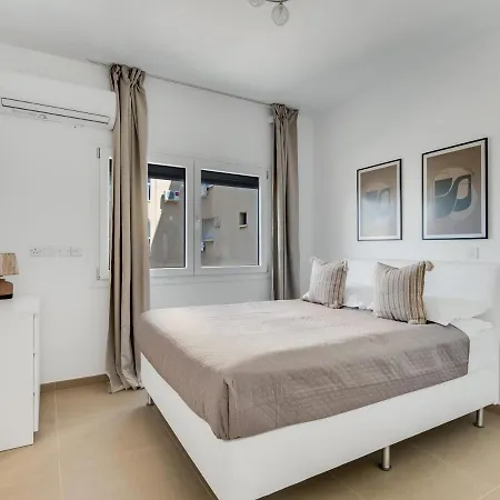Sanders Sun - 3-bdr Apt With Shared Pool